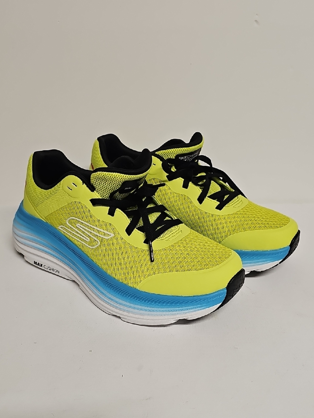 Skechers Max Cushion Running Shoes Lime Mesh Sneakers Mens 9.5 Like New